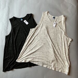 Old Navy Women's Tank Tops - Black and Cream